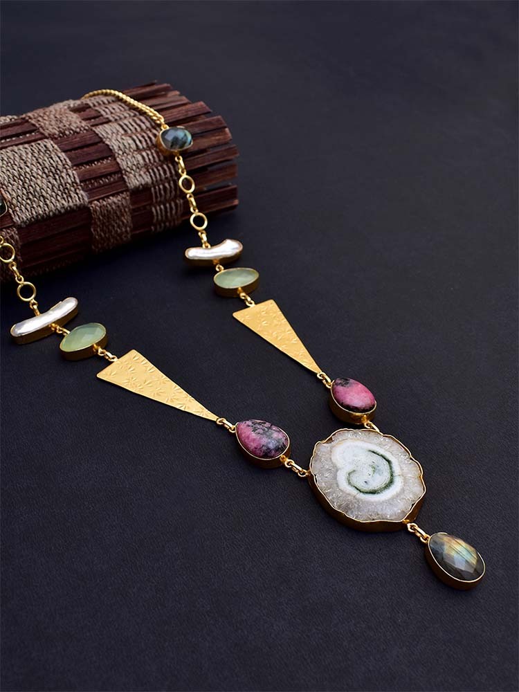 Fashion Necklace with semi precious stones