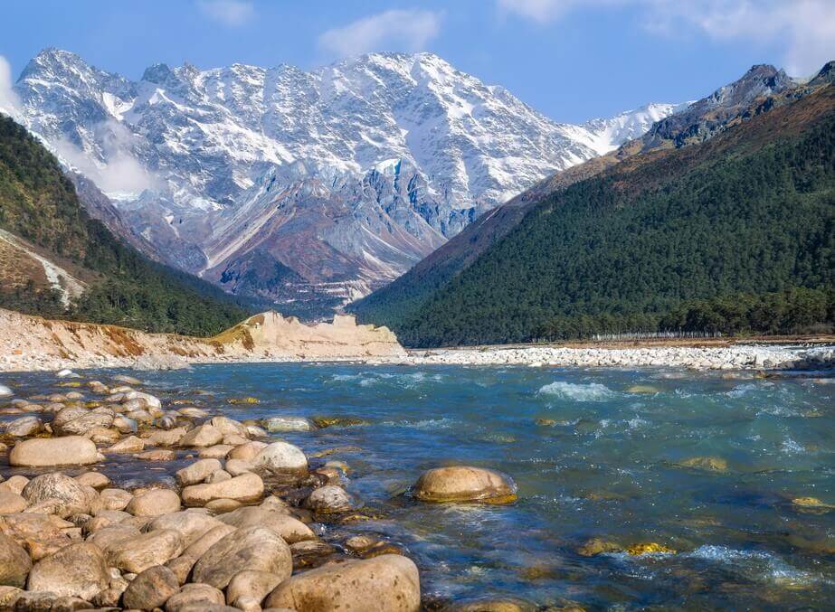 The Ultimate List Of Best Honeymoon Places In India- Lachung
